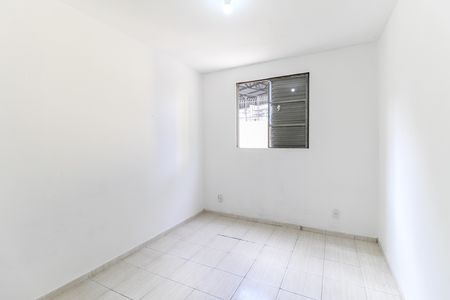 Quarto 2 de apartamento para alugar com 2 quartos, 1m² em Itaim Paulista, São Paulo