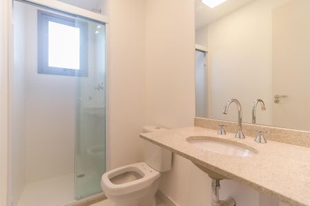 Apartamento para alugar com 50m², 2 quartos e 1 vaga Apartamento para alugar com 50m², 2 quartos e 1 vagaBanheiro social