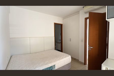 Suite 2 de apartamento para alugar com 2 quartos, 90m² em Setor Bueno, Goiânia