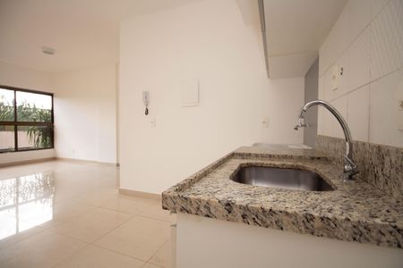 Cozinha e Área de Serviço de kitnet/studio para alugar com 1 quarto, 44m² em Sqnw, Brasília