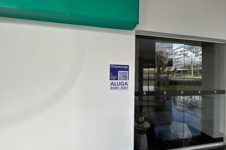 Studio para alugar com 44m², 1 quarto e 1 vaga Studio para alugar com 44m², 1 quarto e 1 vagaPlaca