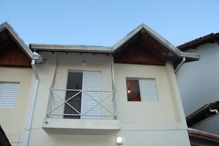 Casa de Condomínio para alugar com 2 quartos, 85m² em Granja Viana, Cotia