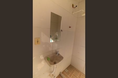 Banheiro de kitnet/studio para alugar com 1 quarto, 325m² em Fonseca, Niterói
