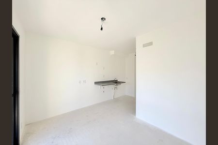 Quarto de kitnet/studio à venda com 1 quarto, 24m² em Vila Cordeiro, São Paulo