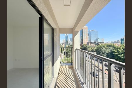 Sacada de kitnet/studio à venda com 1 quarto, 24m² em Vila Cordeiro, São Paulo