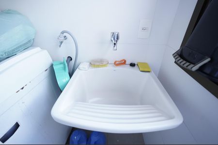 Casa à venda com 99m², 2 quartos e 2 vagas