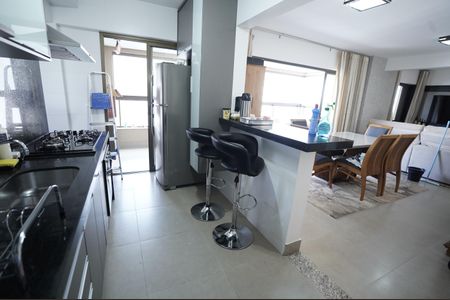 Casa à venda com 99m², 2 quartos e 2 vagas