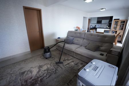 Casa à venda com 99m², 2 quartos e 2 vagas