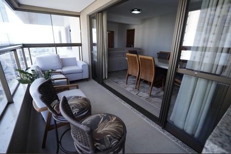 Casa à venda com 99m², 2 quartos e 2 vagas
