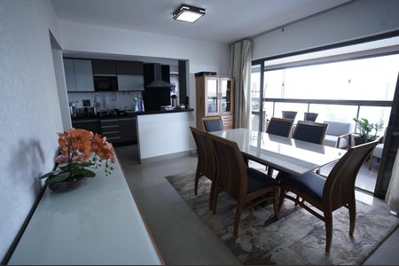Casa à venda com 99m², 2 quartos e 2 vagas