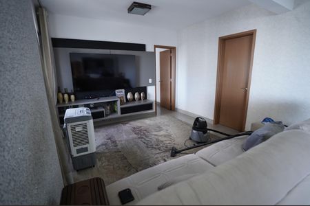 Casa à venda com 99m², 2 quartos e 2 vagas