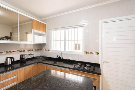 Casa à venda com 2 quartos, 78m² em Mato Grande, Canoas