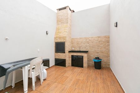 Casa à venda com 2 quartos, 78m² em Mato Grande, Canoas