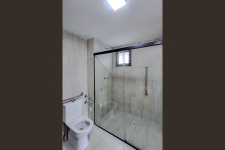 Apartamento para alugar com 38m², 1 quarto e sem vaga Apartamento para alugar com 38m², 1 quarto e sem vagaBanheiro da Suíte