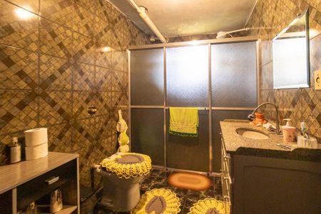 Casa à venda com 120m², 5 quartos e 1 vaga Casa à venda com 120m², 5 quartos e 1 vagaBanheiro Social