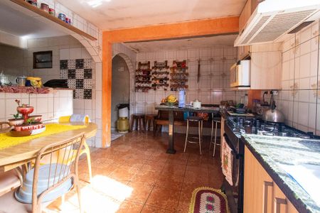 Casa à venda com 120m², 5 quartos e 1 vaga Casa à venda com 120m², 5 quartos e 1 vagaCozinha