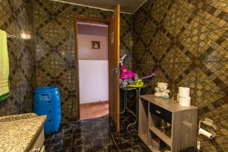 Casa à venda com 120m², 5 quartos e 1 vaga Casa à venda com 120m², 5 quartos e 1 vagaBanheiro Social