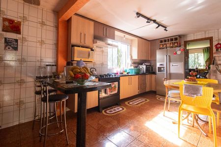 Casa à venda com 120m², 5 quartos e 1 vaga Casa à venda com 120m², 5 quartos e 1 vagaCozinha