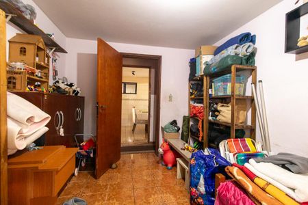 Casa à venda com 120m², 5 quartos e 1 vaga Casa à venda com 120m², 5 quartos e 1 vagaQuarto 1
