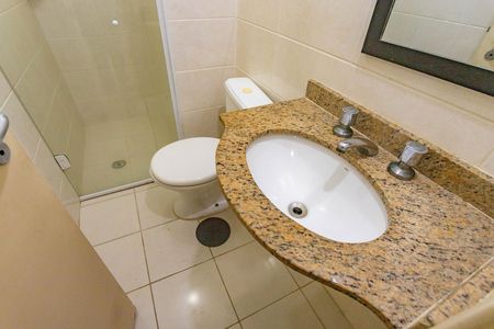 Apartamento à venda com 69m², 3 quartos e 2 vagas Apartamento à venda com 69m², 3 quartos e 2 vagasBanheiro social