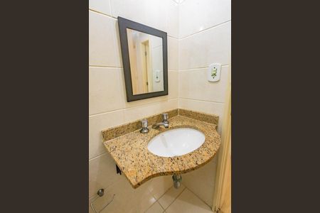 Apartamento à venda com 69m², 3 quartos e 2 vagas Apartamento à venda com 69m², 3 quartos e 2 vagasBanheiro social