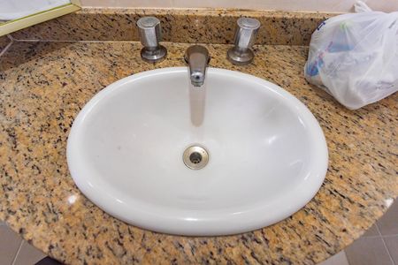 Apartamento à venda com 69m², 3 quartos e 2 vagas Apartamento à venda com 69m², 3 quartos e 2 vagasBanheiro da suíte