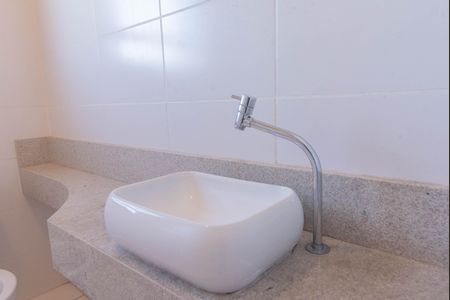 Apartamento para alugar com 50m², 2 quartos e 1 vaga Apartamento para alugar com 50m², 2 quartos e 1 vagaBanheiro