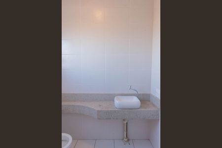 Apartamento para alugar com 50m², 2 quartos e 1 vaga Apartamento para alugar com 50m², 2 quartos e 1 vagaBanheiro