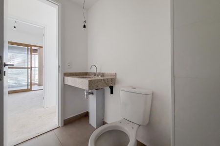 Apartamento à venda com 132m², 4 quartos e 2 vagas Apartamento à venda com 132m², 4 quartos e 2 vagasBanheiro Corredor