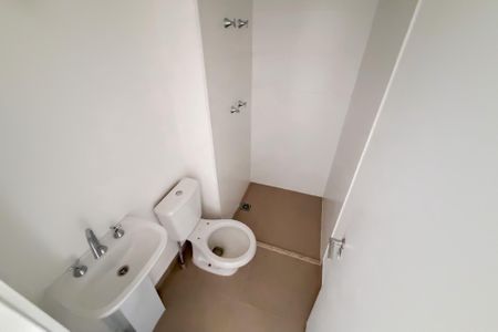 Apartamento à venda com 132m², 4 quartos e 2 vagas Apartamento à venda com 132m², 4 quartos e 2 vagasBanheiro de Serviço