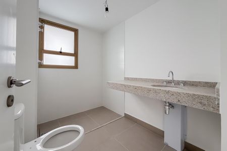 Apartamento à venda com 132m², 4 quartos e 2 vagas Apartamento à venda com 132m², 4 quartos e 2 vagasBanheiro da Suíte 2