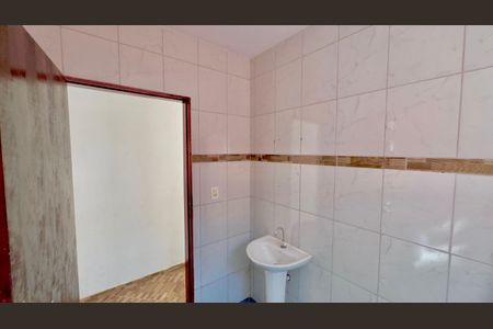 Casa para alugar com 55m², 2 quartos e sem vaga Casa para alugar com 55m², 2 quartos e sem vagaBanheiro
