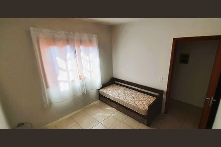 Casa para alugar com 102m², 2 quartos e 2 vagas Casa para alugar com 102m², 2 quartos e 2 vagasQuarto
