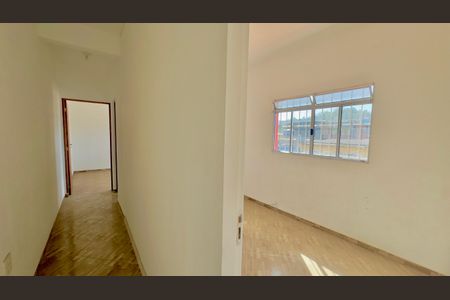 Corredor de casa para alugar com 2 quartos, 55m² em Cidade Soberana, Guarulhos