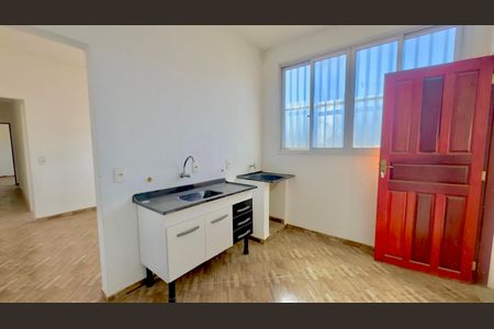 Casa para alugar com 55m², 2 quartos e sem vaga Casa para alugar com 55m², 2 quartos e sem vagaCozinha