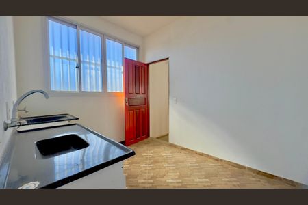 Casa para alugar com 55m², 2 quartos e sem vaga Casa para alugar com 55m², 2 quartos e sem vagaCozinha