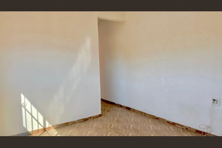Casa para alugar com 75m², 2 quartos e sem vaga Casa para alugar com 75m², 2 quartos e sem vagaSala