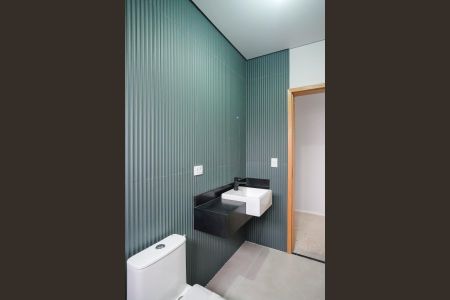 Casa à venda com 220m², 3 quartos e 4 vagasBanheiro da suíte 1