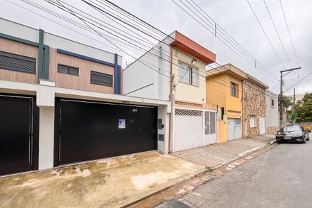 Casa à venda com 220m², 3 quartos e 4 vagasFachada + plaquinha