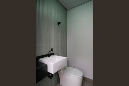 Casa à venda com 220m², 3 quartos e 4 vagasQuintal