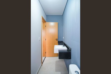 Casa à venda com 220m², 3 quartos e 4 vagasBanheiro da suíte 3