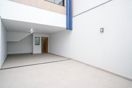 Casa à venda com 220m², 3 quartos e 4 vagasGaragem