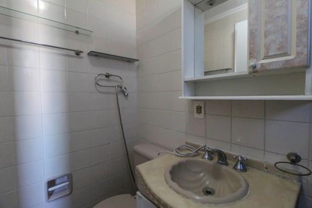 Apartamento à venda com 68m², 2 quartos e 1 vaga Apartamento à venda com 68m², 2 quartos e 1 vagaBanheiro da Suíte