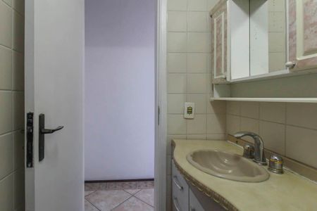 Apartamento à venda com 68m², 2 quartos e 1 vaga Apartamento à venda com 68m², 2 quartos e 1 vagaBanheiro