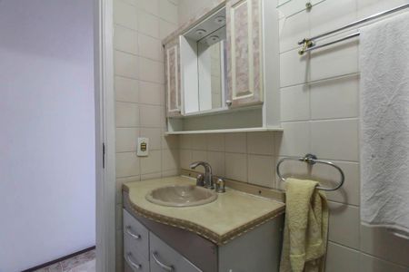 Apartamento à venda com 68m², 2 quartos e 1 vaga Apartamento à venda com 68m², 2 quartos e 1 vagaBanheiro
