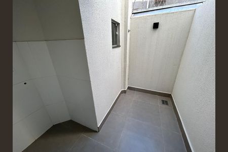 Casa para alugar com 2 quartos, 73m² em Novo Mundo, Uberlândia