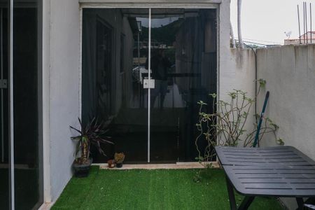 Sacada de casa para alugar com 2 quartos, 106m² em Botafogo, Nova Iguaçu