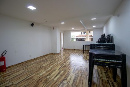 Apartamento para alugar com 80m², 2 quartos e 1 vaga Apartamento para alugar com 80m², 2 quartos e 1 vagaÁrea comum - Salão de festas