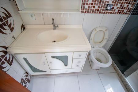 Apartamento para alugar com 80m², 2 quartos e 1 vaga Apartamento para alugar com 80m², 2 quartos e 1 vagaBanheiro