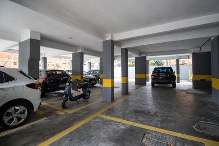 Apartamento para alugar com 80m², 2 quartos e 1 vaga Apartamento para alugar com 80m², 2 quartos e 1 vagaGaragem